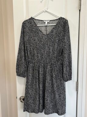 Nine West Black & White Long Sleeve V-Neck Floral Dress